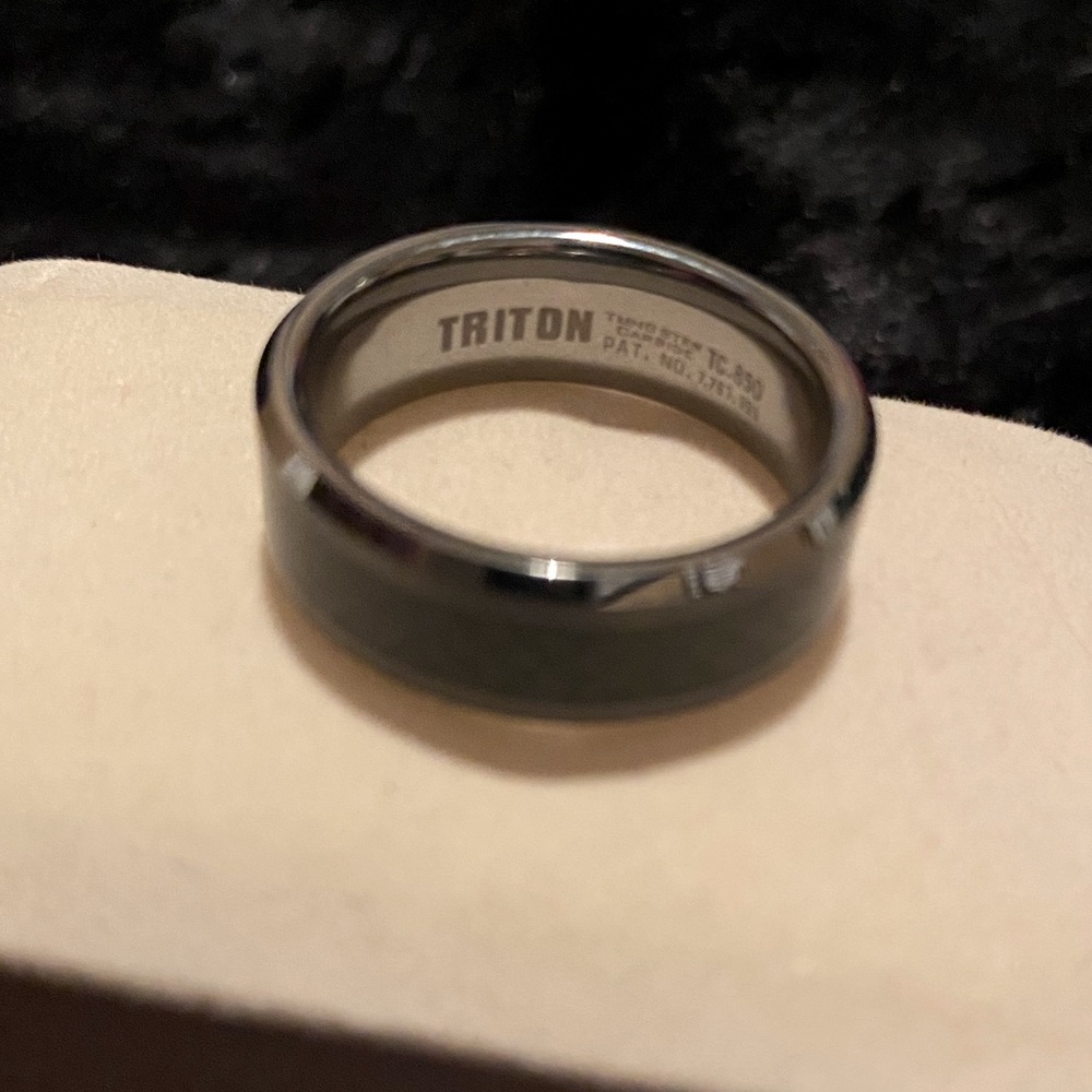 Men’s Triton Ring